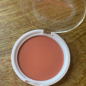Ofra powder blush